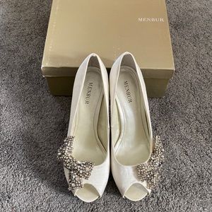 Menbur Ivory Satin Open Toed Platform Heel w/Rhinestone bow details